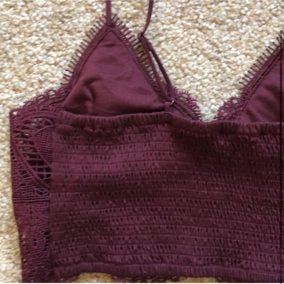 Crochet crop top - Picture 2 of 3